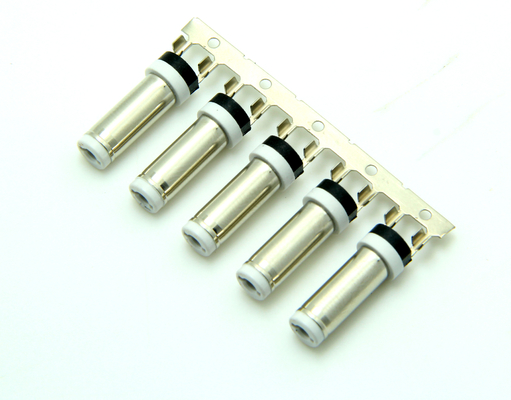 क्रिमिंग बैरल प्रकार 10A 12V 5.5 * 2.5 मिमी तार 18 AWG - 26 AWG पुरुष डीसी पावर प्लग कनेक्टर्स